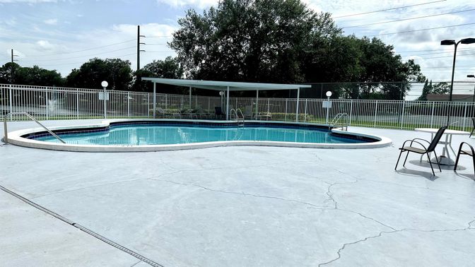 Exterior, Tennis Courts