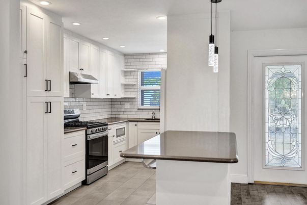 Interior, Kitchen, Pendant Lights, Recessed Lighting, Stainless Steel Appliances