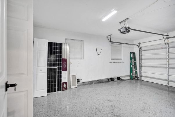 Garage, Interior