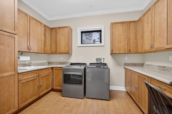 Interior, Washer, Wood Texture Flooring