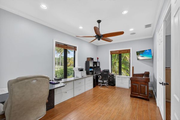 Home Office, Interior, Recessed Lighting, Wood Texture Flooring