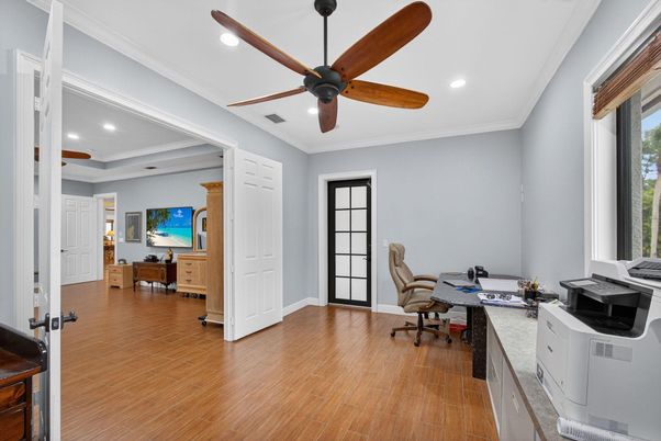 Home Office, Interior, Recessed Lighting, Wood Texture Flooring