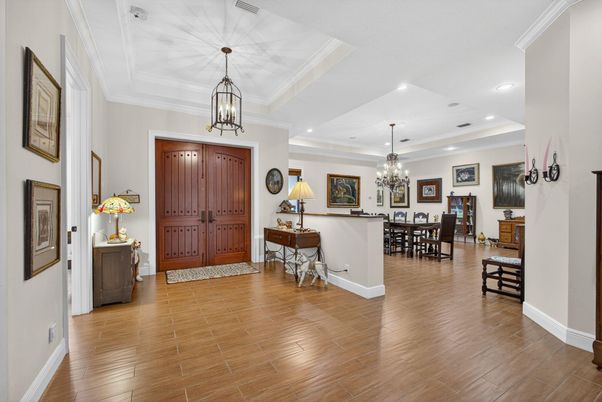 Chandelier, Dining room, Interior, Pendant Lights, Recessed Lighting, Wood Texture Flooring