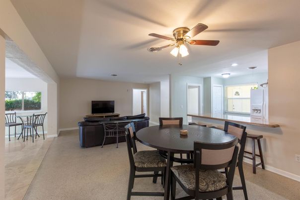 Dining room, Interior
