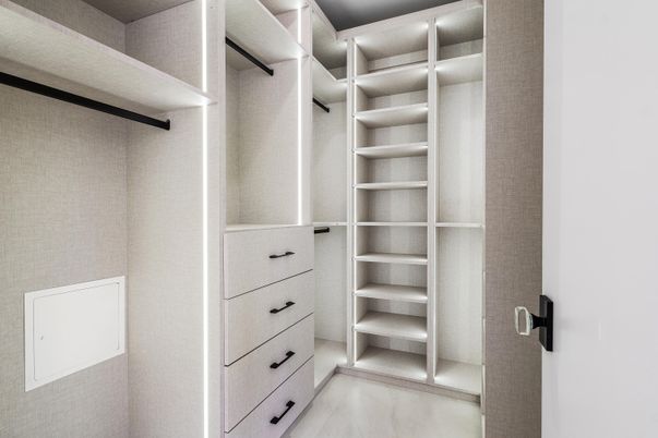 Interior, Walk-in Closets