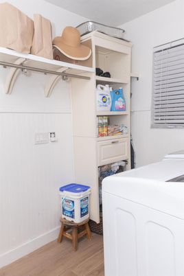 Interior, Washer, Wood Texture Flooring