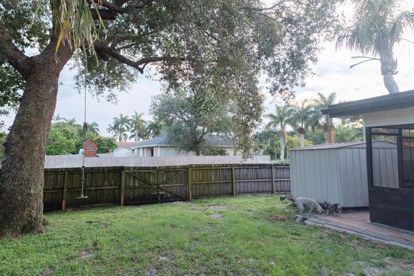 Backyard, Exterior