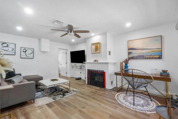 Fireplace, Interior, Living room, Recessed Lighting, Wood Texture Flooring