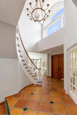 Chandelier, Interior, Pendant Lights