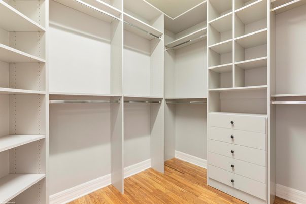 Interior, Walk-in Closets, Wood Texture Flooring