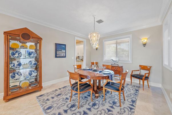 Chandelier, Dining room, Interior