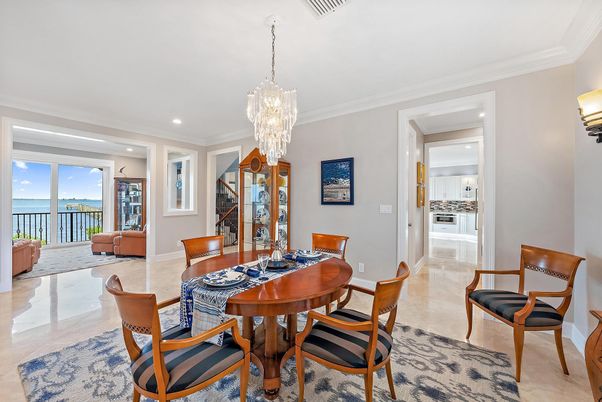 Chandelier, Dining room, Interior, Living room, Recessed Lighting, Water