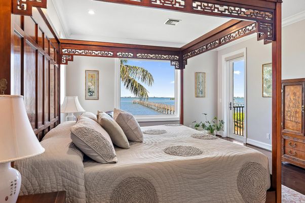 Bedroom, Interior, Recessed Lighting, Water, Wood Texture Flooring