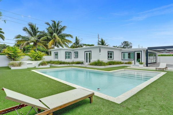 Backyard, Exterior, Pool