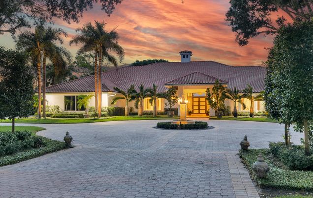 Backyard, Exterior, Facade, Mediterranean