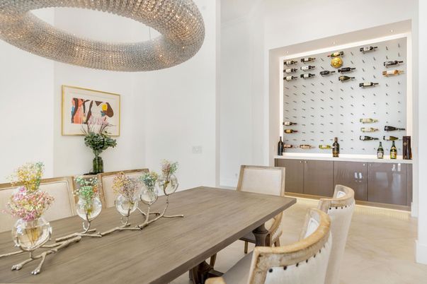 Dining room, Interior