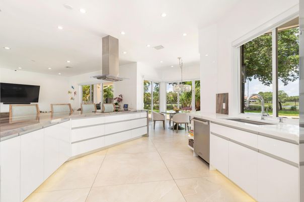Dining room, Interior, Kitchen, Pendant Lights, Recessed Lighting