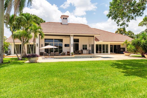Backyard, Exterior, Pool