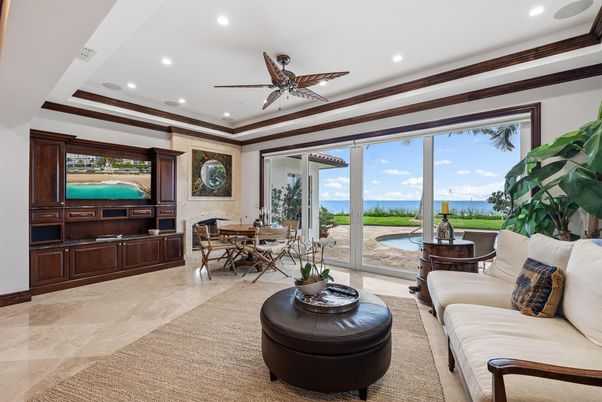 Dining room, Interior, Living room, Recessed Lighting, Water