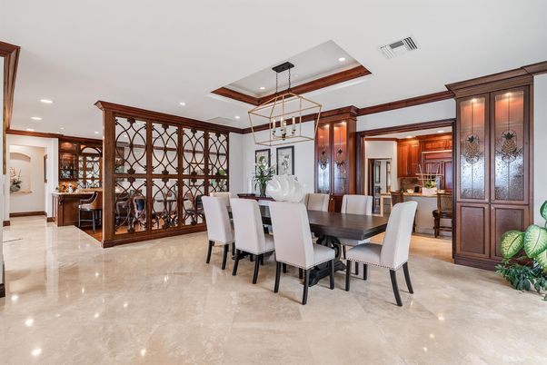 Dining room, Interior, Pendant Lights, Recessed Lighting
