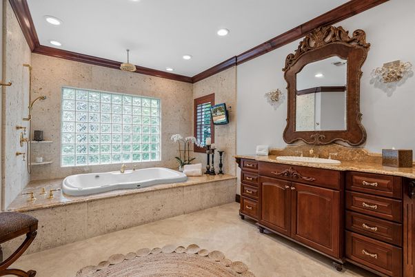 Bathroom, Interior, Recessed Lighting