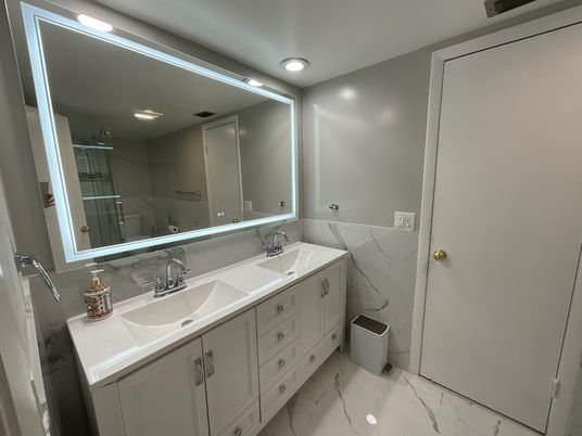 Bathroom, Dual Sink Vanities, Interior, Marble, Marble Walls, Recessed Lighting