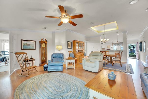 Chandelier, Dining room, Interior, Living room, Recessed Lighting, Wood Texture Flooring