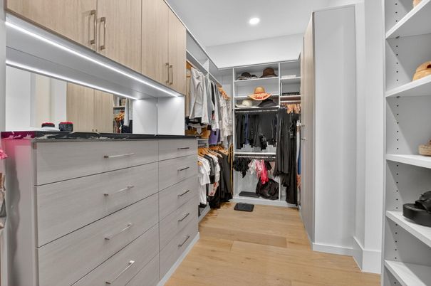 Interior, Recessed Lighting, Walk-in Closets, Wood Texture Flooring