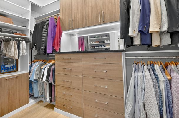 Interior, Walk-in Closets, Wood Texture Flooring