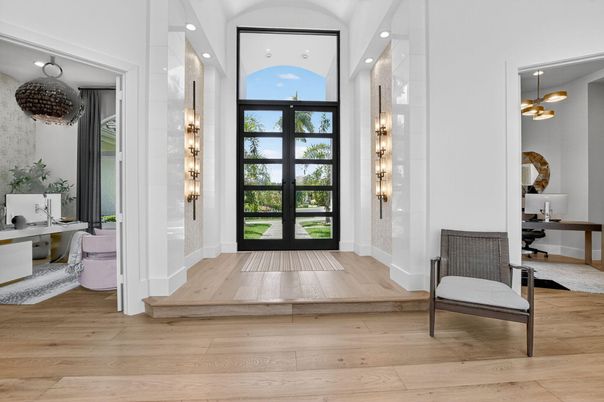Bathroom, Interior, Pendant Lights, Recessed Lighting, Wood Texture Flooring
