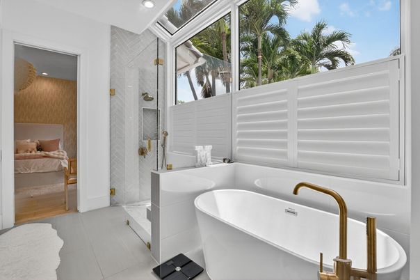 Bathroom, Free Standing Baths, Glass Shower, Interior, Recessed Lighting