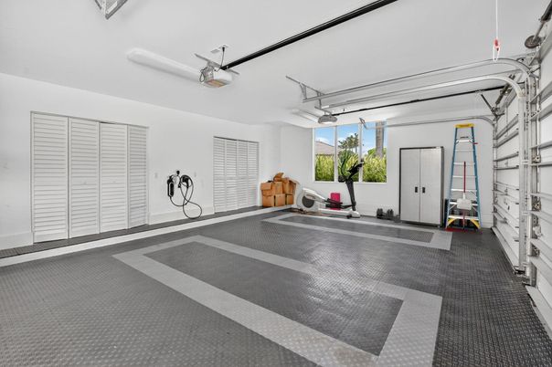 Fitness Equipment, Garage, Interior