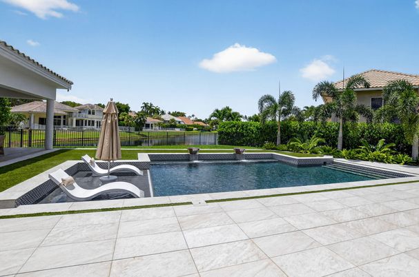Exterior, Pool, Water