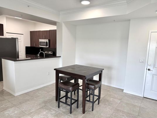 Dining room, Interior, Kitchen, Recessed Lighting, Stainless Steel Appliances