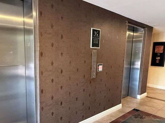 Elevator, Interior