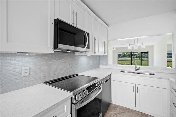 Interior, Kitchen, Pendant Lights, Stainless Steel Appliances