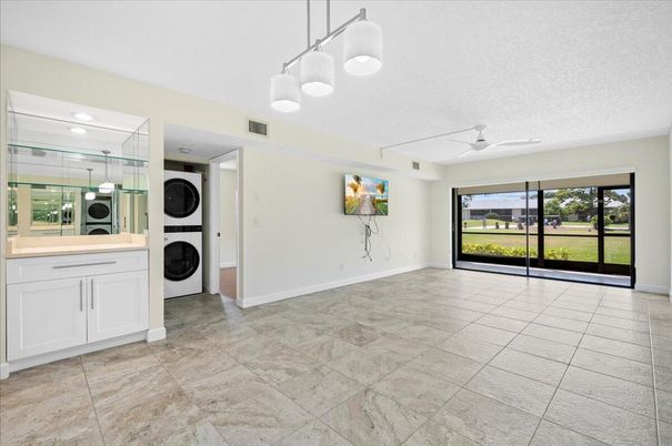 Interior, Pendant Lights, Recessed Lighting, Utility Closets, Washer