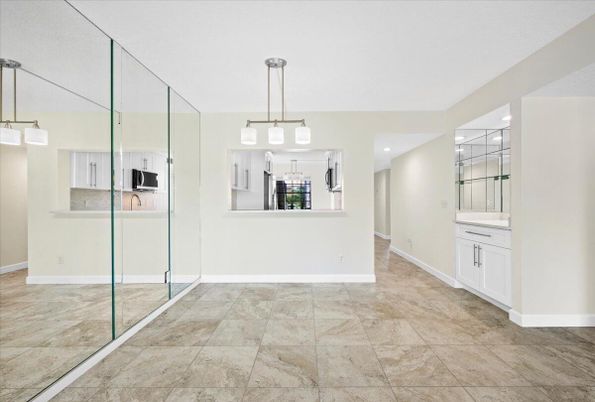 Bathroom, Empty room, Interior, Pendant Lights, Recessed Lighting