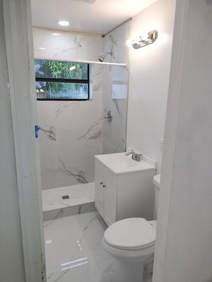 Bathroom, Interior, Marble, Marble Walls, Recessed Lighting