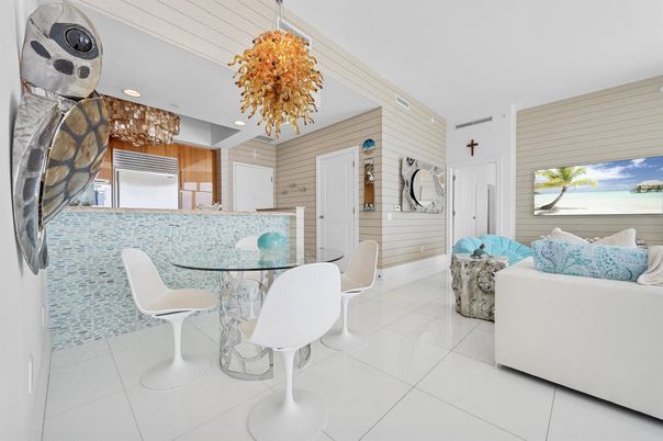 Chandelier, Dining room, Interior, Living room, Recessed Lighting, Wooden Walls