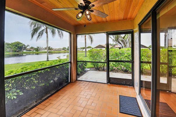 Interior, Sun Room, Water