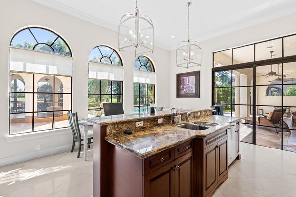 Dining room, Interior, Kitchen, Marble, Pendant Lights
