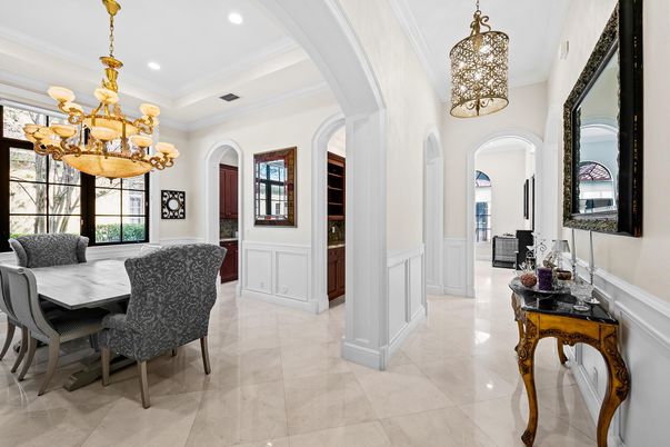 Chandelier, Dining room, Interior, Pendant Lights, Recessed Lighting
