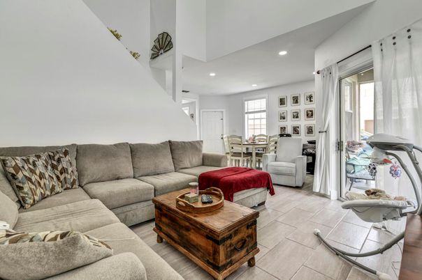 Dining room, Interior, Living room, Recessed Lighting
