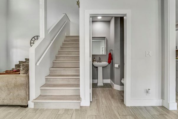 Interior, Recessed Lighting, Wood Texture Flooring