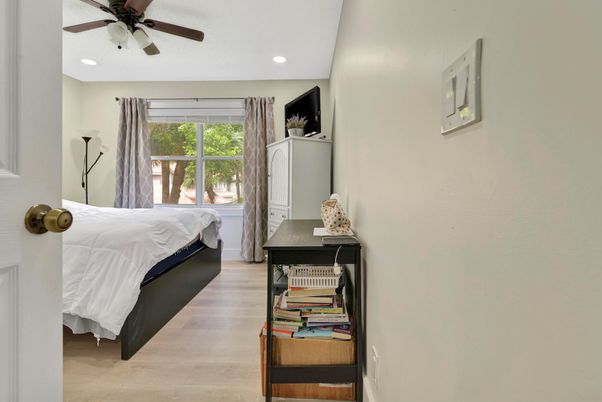 Bedroom, Interior, Recessed Lighting, Wood Texture Flooring