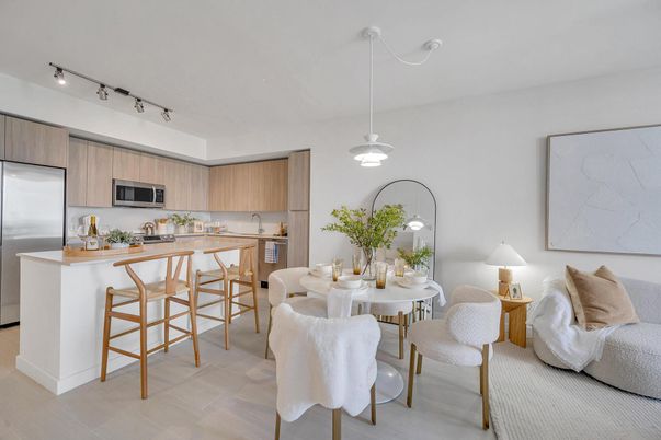 Dining room, Interior, Kitchen, Pendant Lights, Stainless Steel Appliances
