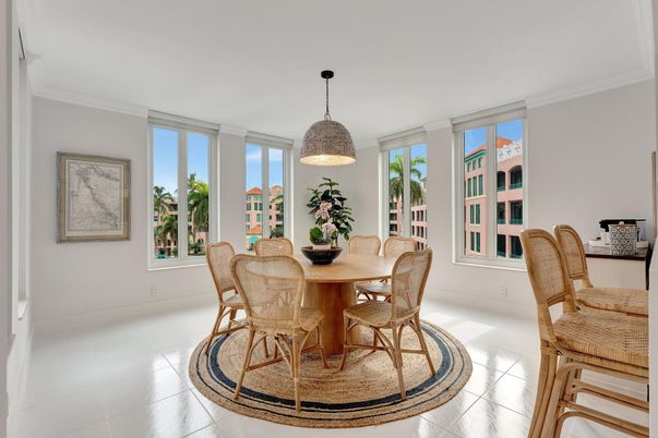 Dining room, Interior, Pendant Lights