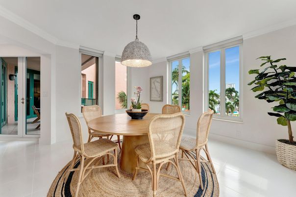 Dining room, Interior, Pendant Lights