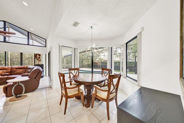 Dining room, Interior, Living room, Recessed Lighting, Sun Room